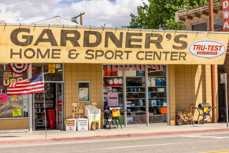 The Midwestern Town That Ditched Cash for Fifteen Years — and Somehow Came Out Ahead